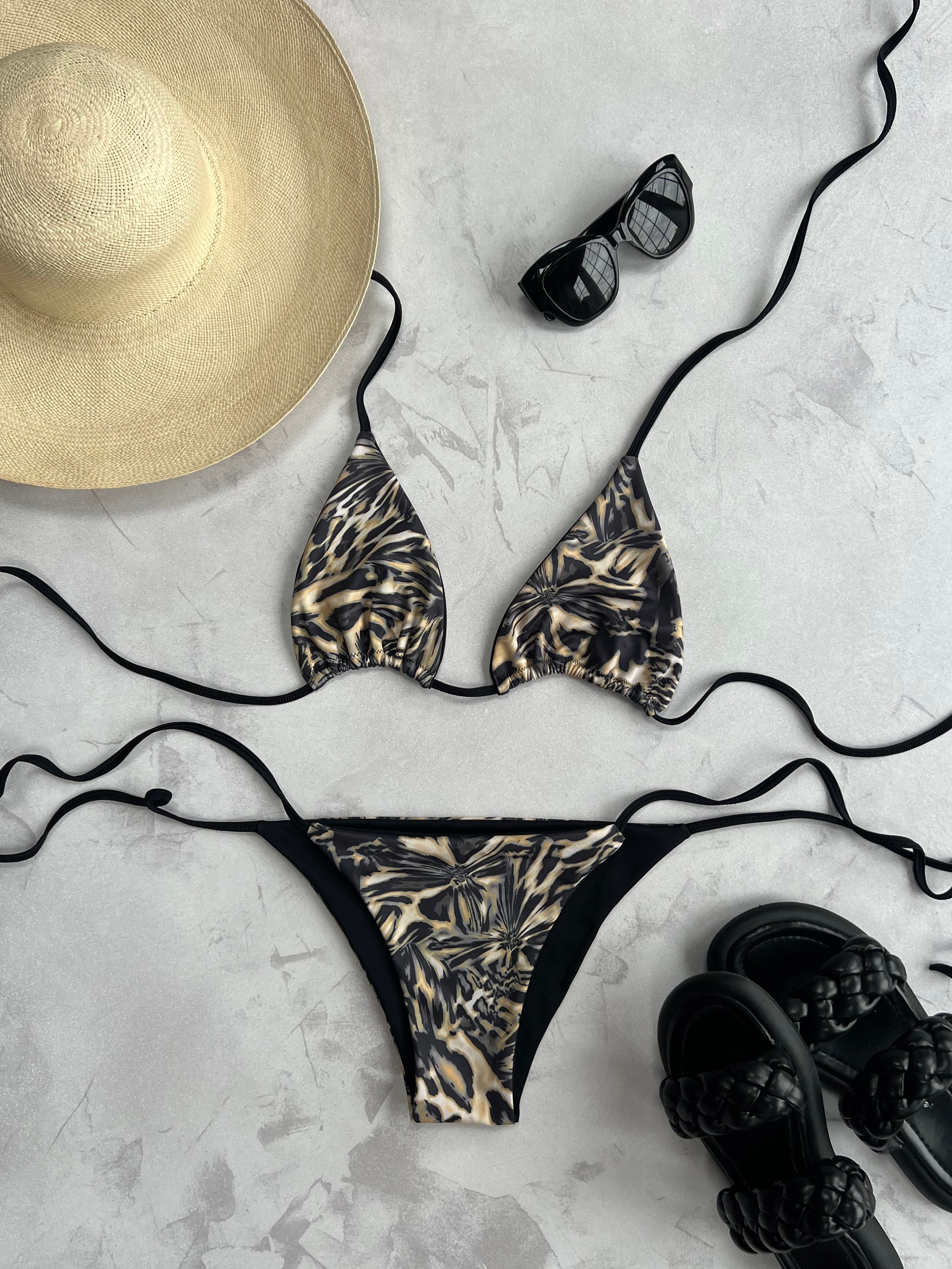 Minimal triangle bikini - choose print